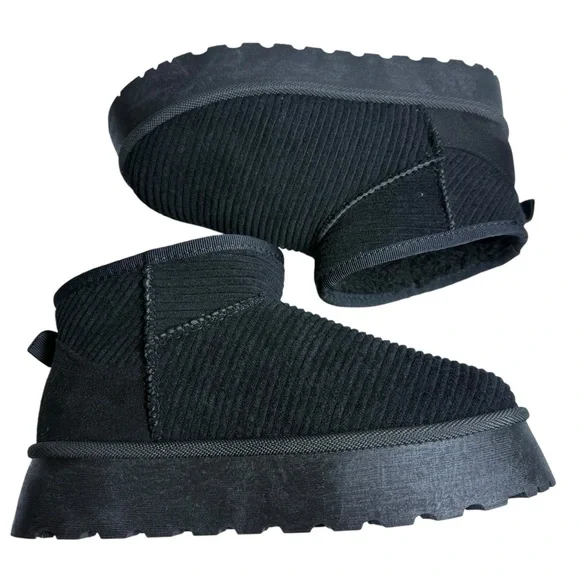 DL 1990 Dirty Laundry Ribbed Platform Shearling Boots | Black | Women’s 7 EUC - Picture 3 of 9